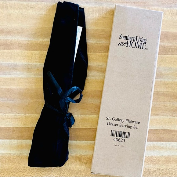 SLAH 🍰Gallery Flatware Collection Dessert Server Set  New in Box - Picture 2 of 5